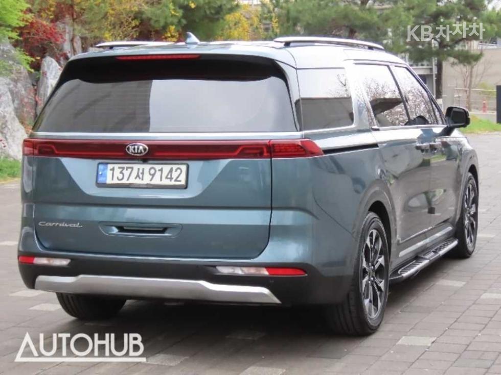 2021 - kia carnival
