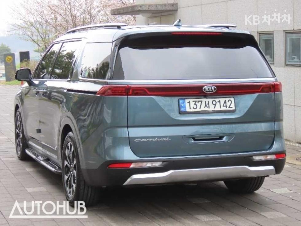 2021 - kia carnival