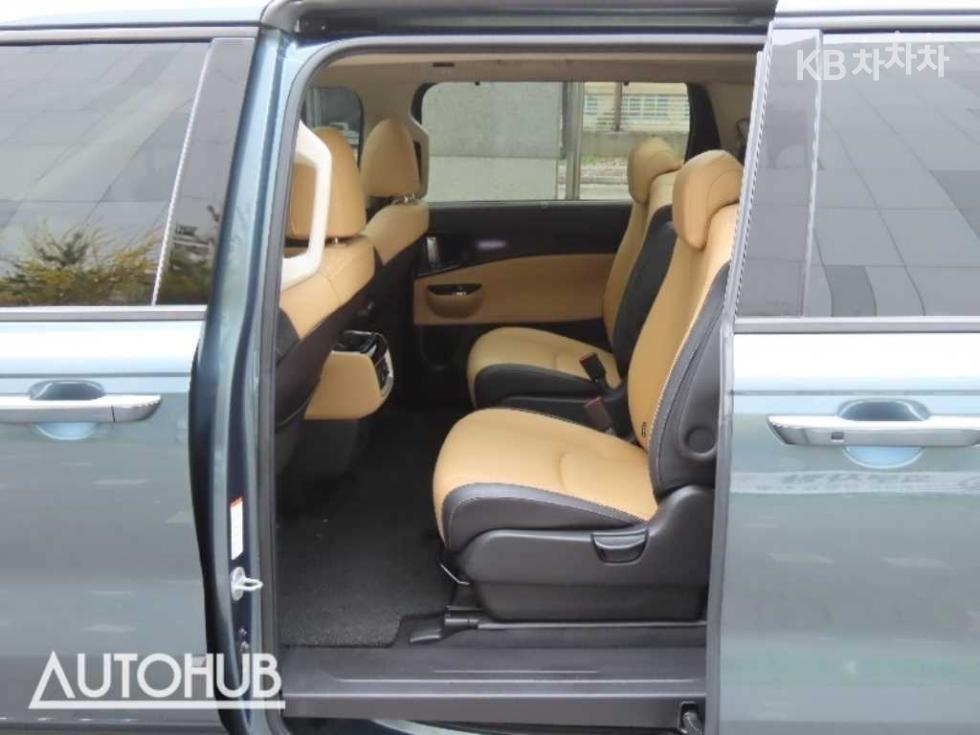 2021 - kia carnival