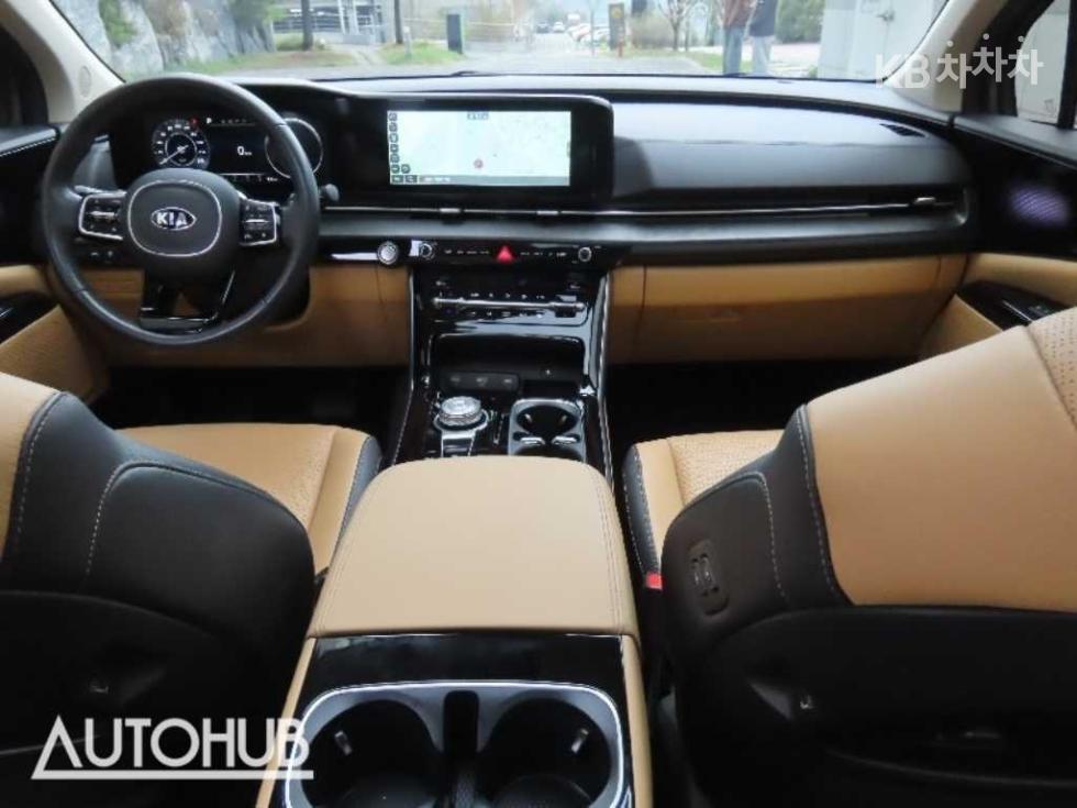 2021 - kia carnival