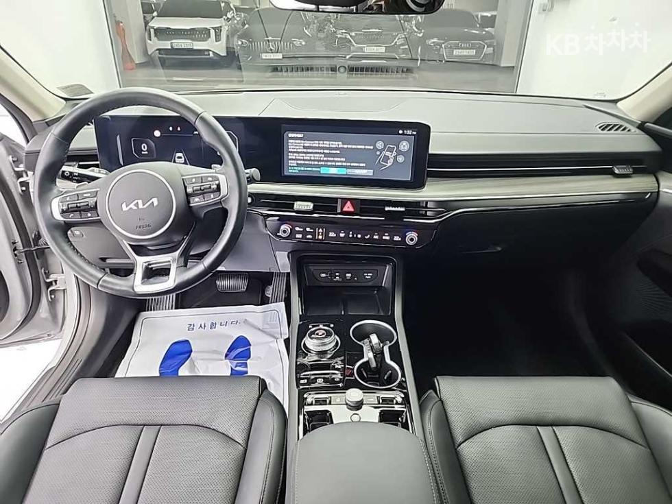 2025 - kia k5
