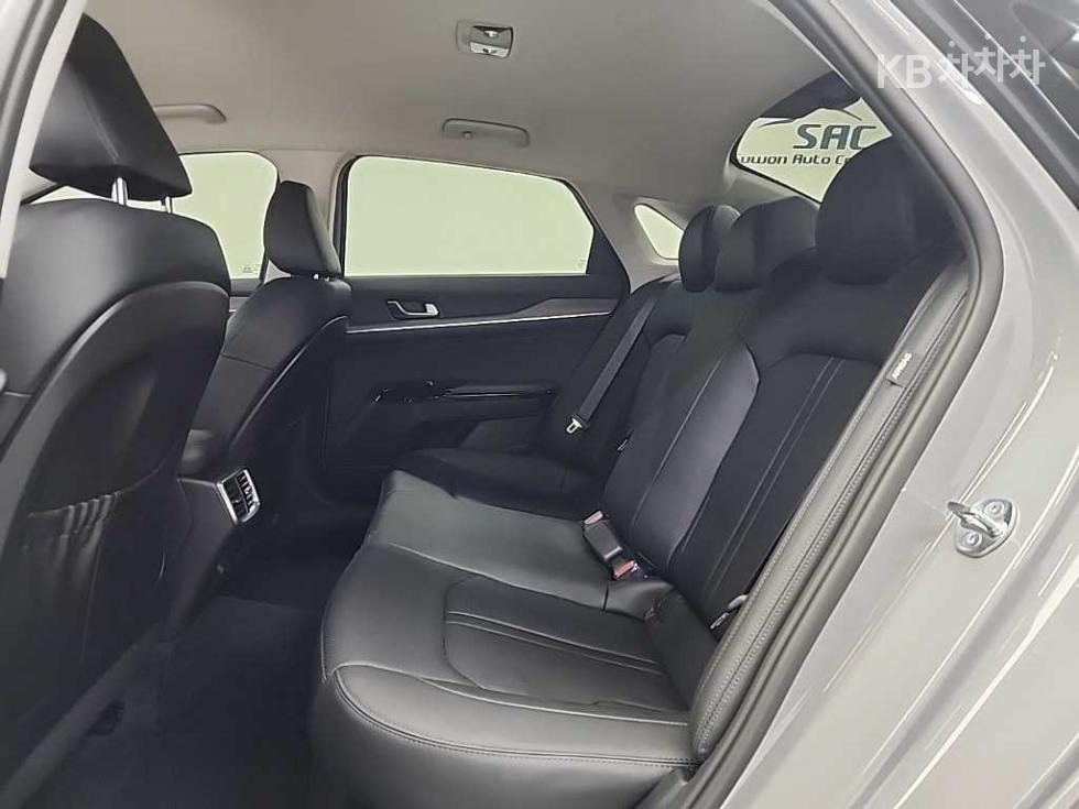 2025 - kia k5