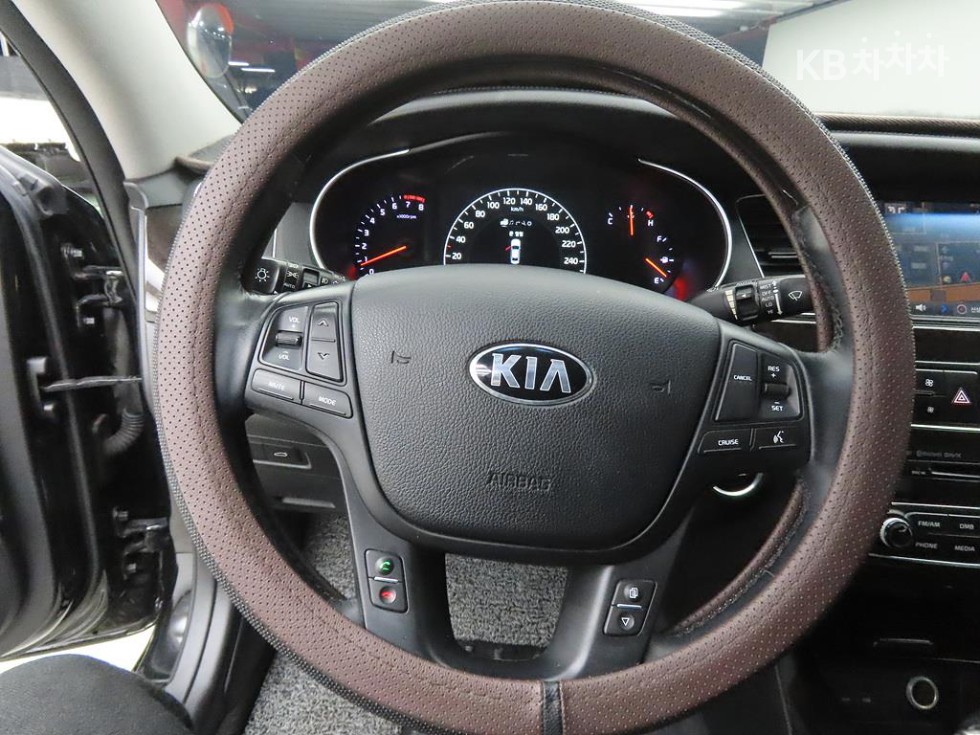 2013 - kia k7