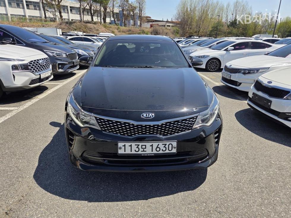 Kia K5 — miniaturë 2