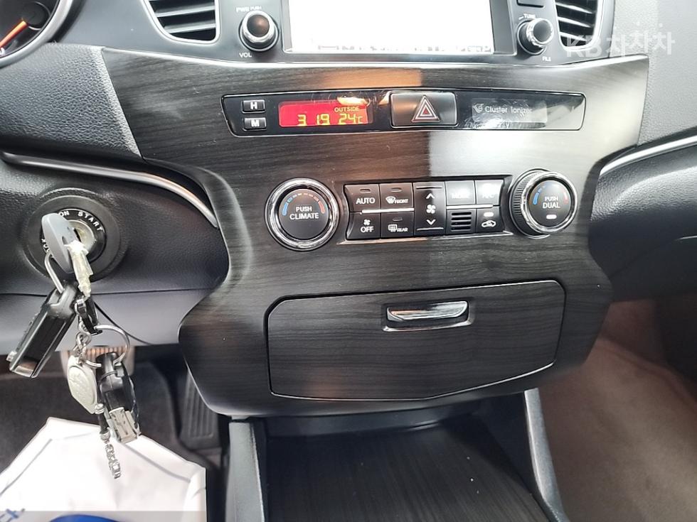 2012 - kia 프레스티지