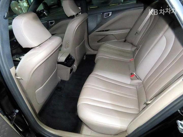 Kia K8 Hybrid 1.6 Turbo Noblesse 8