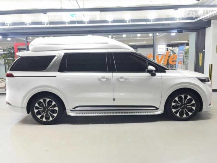 Kia Carnival High Limousine G3.5 GDI Signature 4