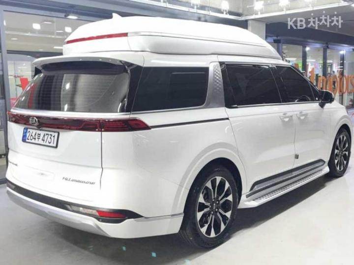 Kia Carnival High Limousine G3.5 GDI Signature 5