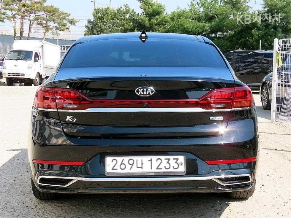 2020 - kia k7