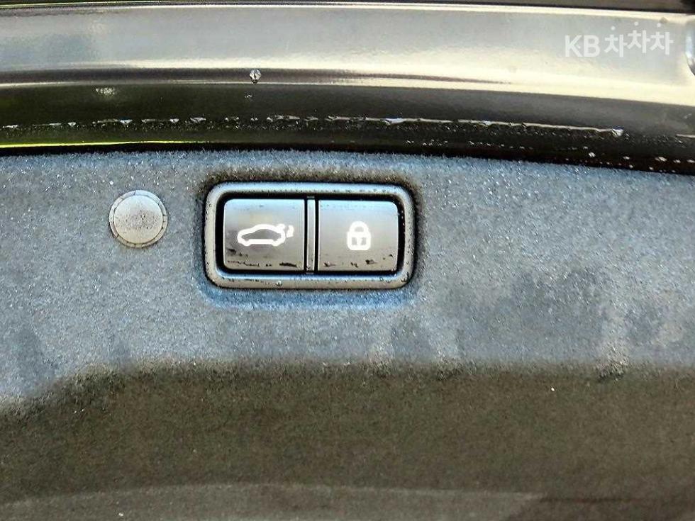 2020 - kia k7