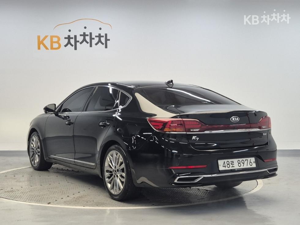 2020 - kia k7