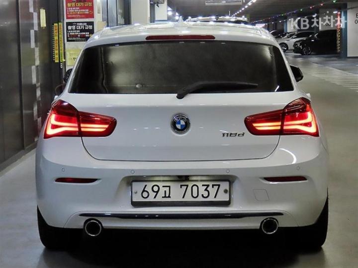 BMW 1 Series New 118d Sport Base Type 6
