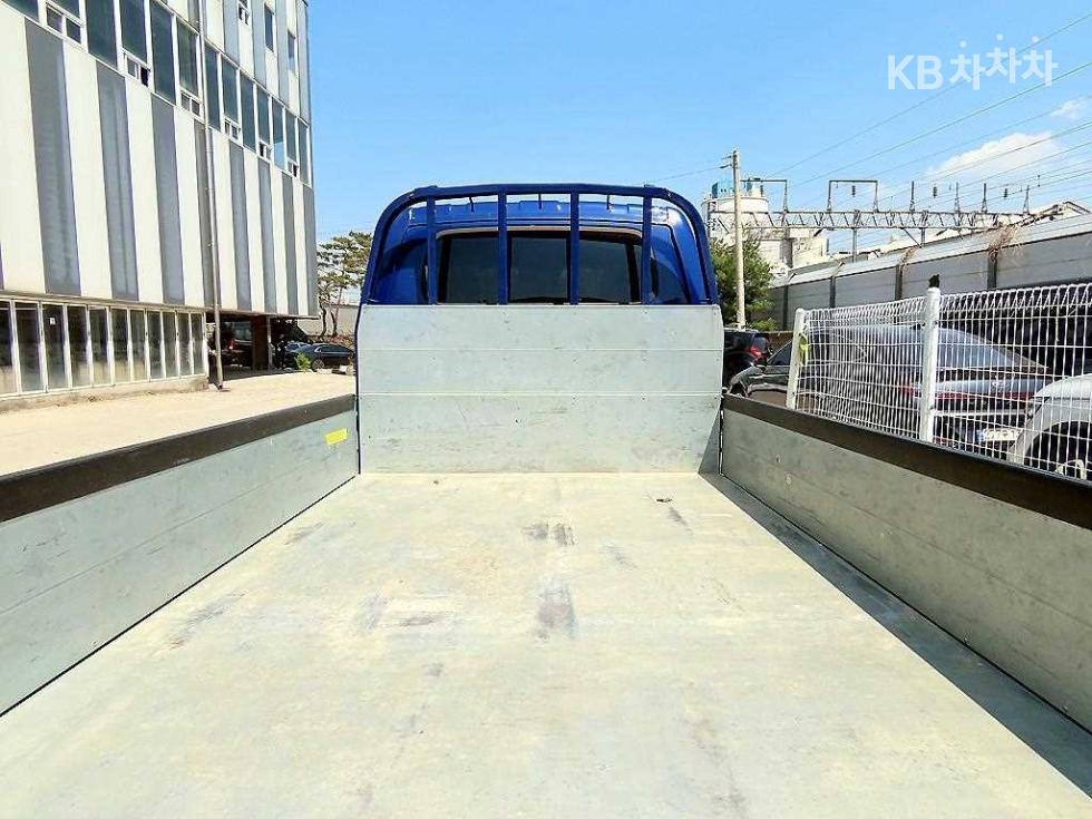 2024 - kia bongo iii