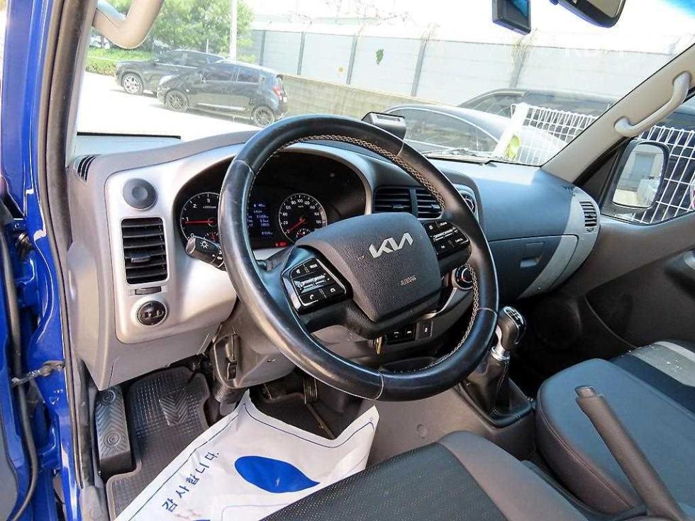2024 - kia bongo iii