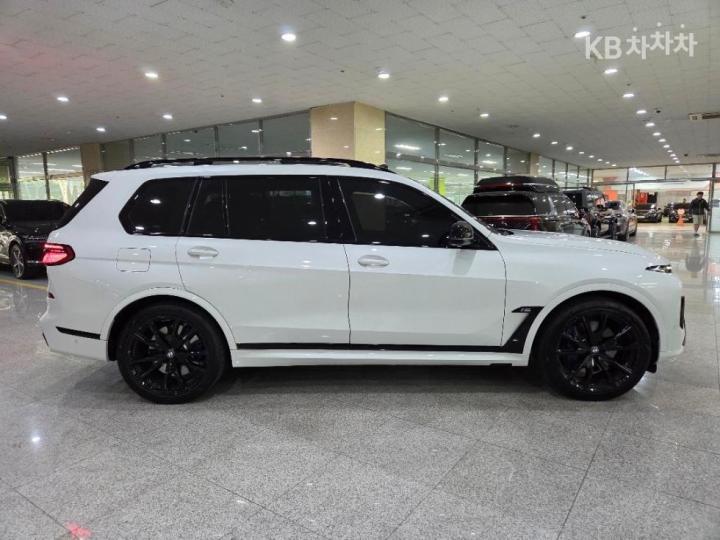 BMW X7 G07 M60i xDrive M Sport — фото 5