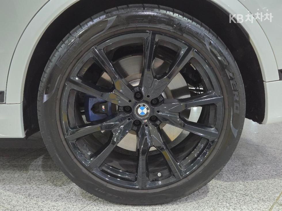 BMW X7 — miniaturë 25