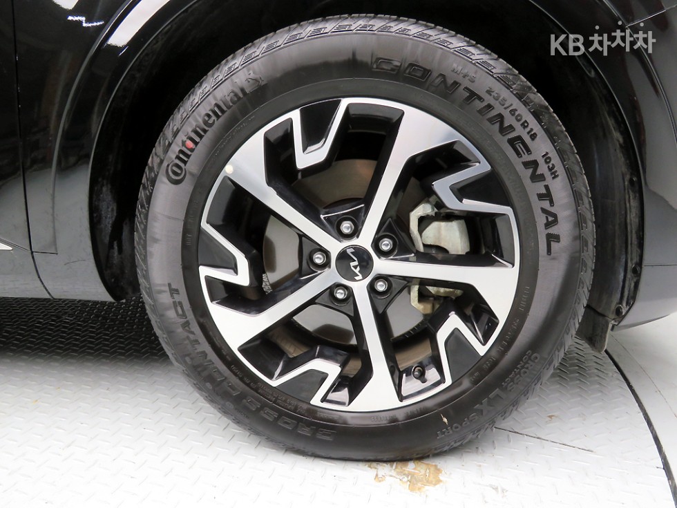 2023 - kia sportage