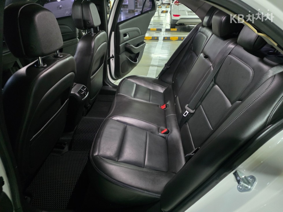 Chevrolet Malibu — miniaturë 16
