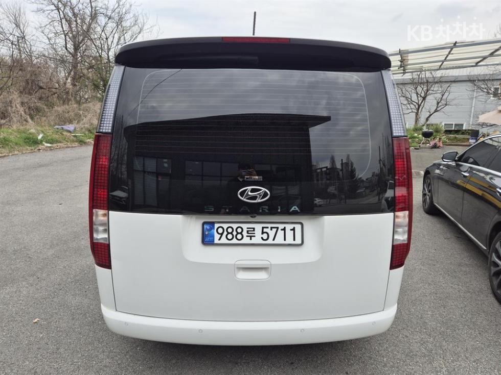 Hyundai Staria — miniaturë 2