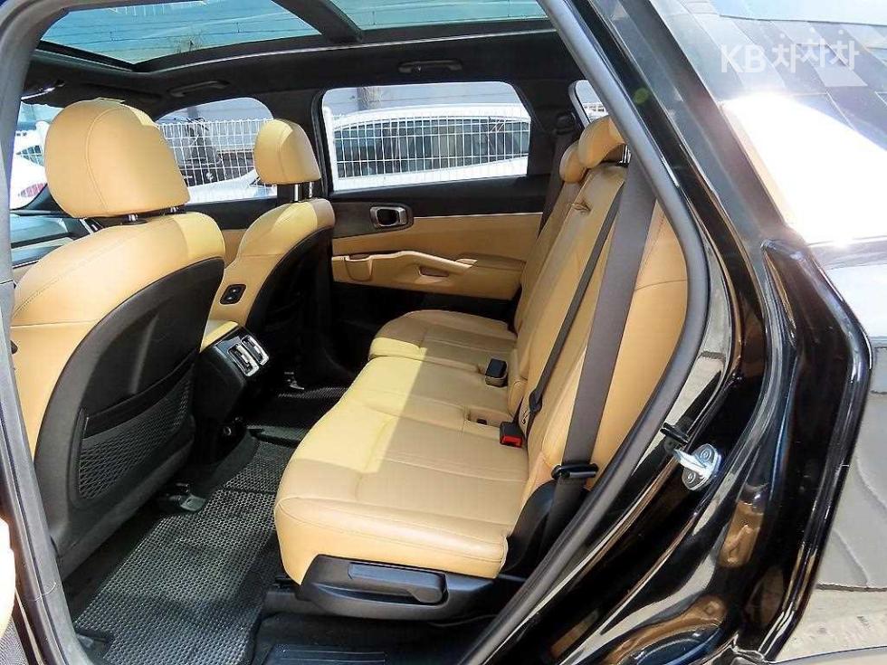 2021 - kia sorento