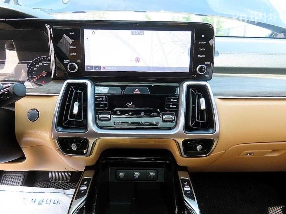 2021 - kia sorento
