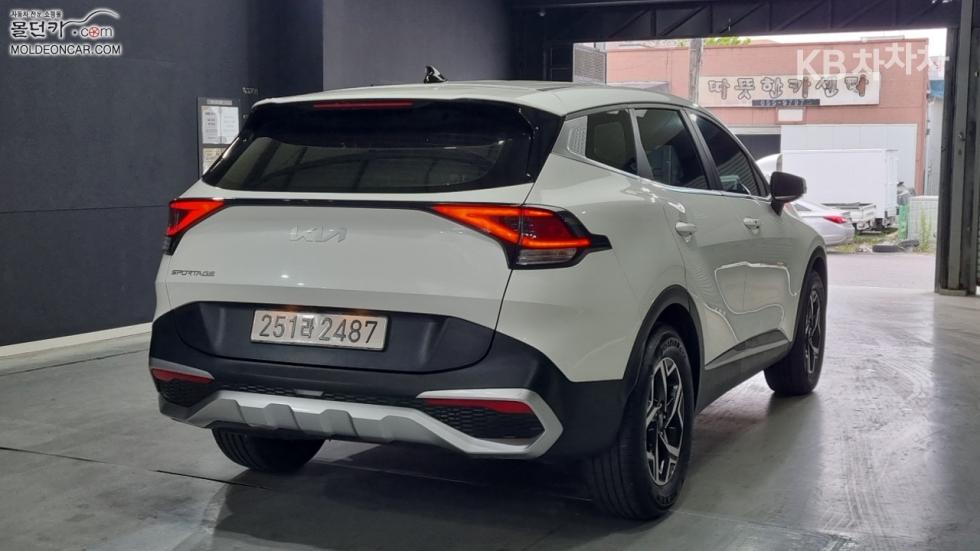 2024 - kia sportage