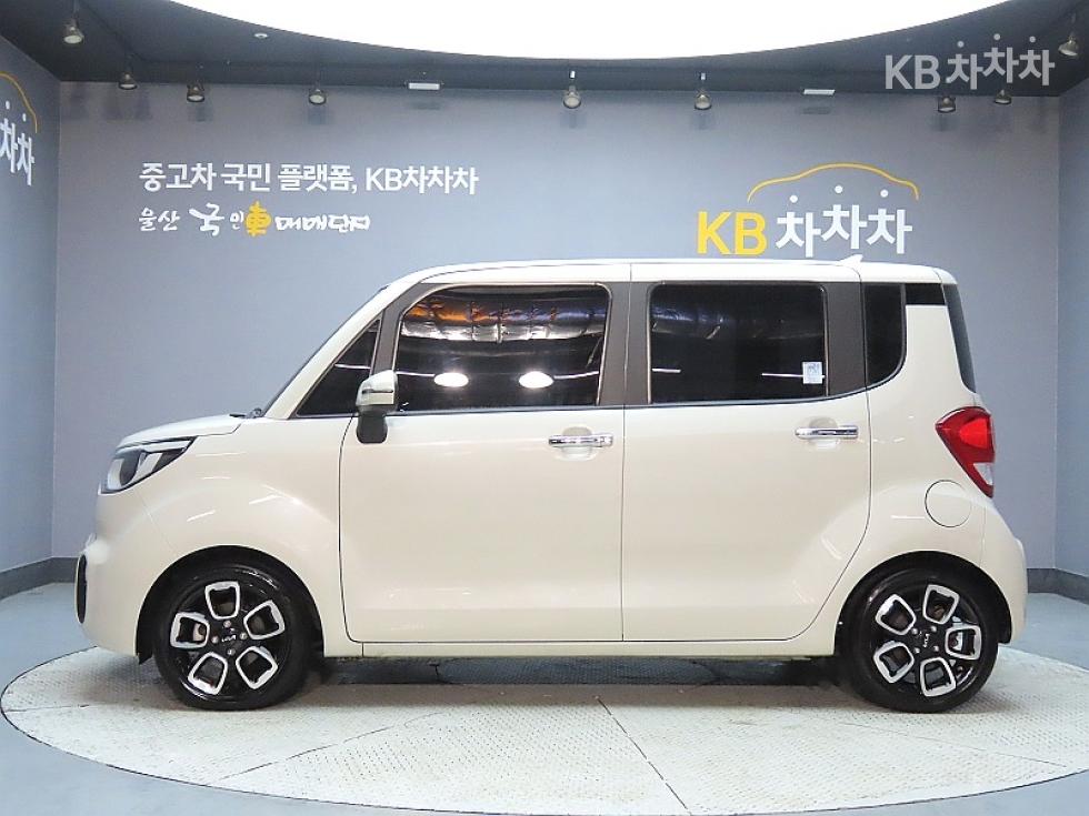 2022 - kia ray