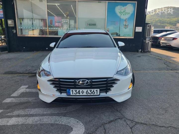 Hyundai Sonata 2.0 LPG 렌터카 — foto 1