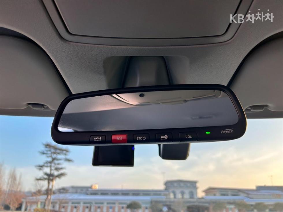 2024 - kia kia