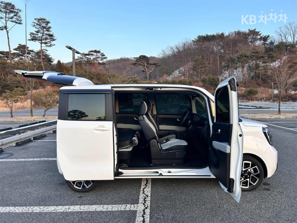 2024 - kia kia
