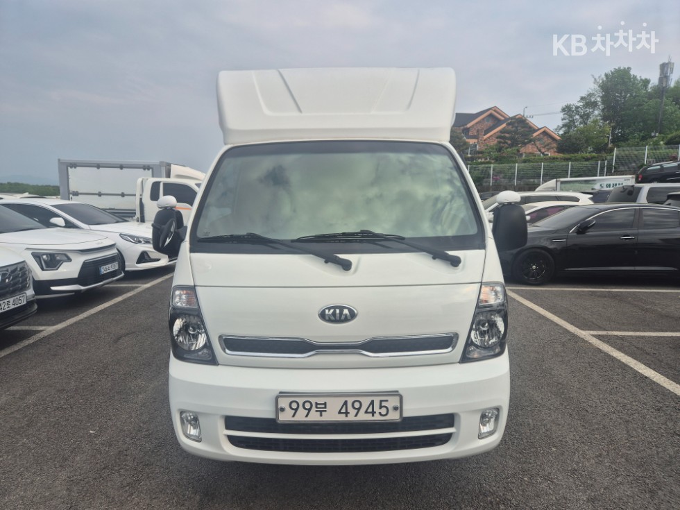 2018 - kia bongo iii