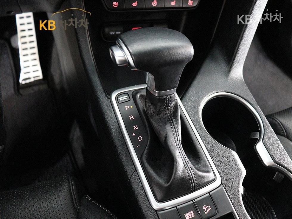2020 - kia sportage