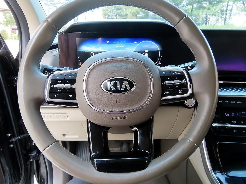 2021 - kia carnival