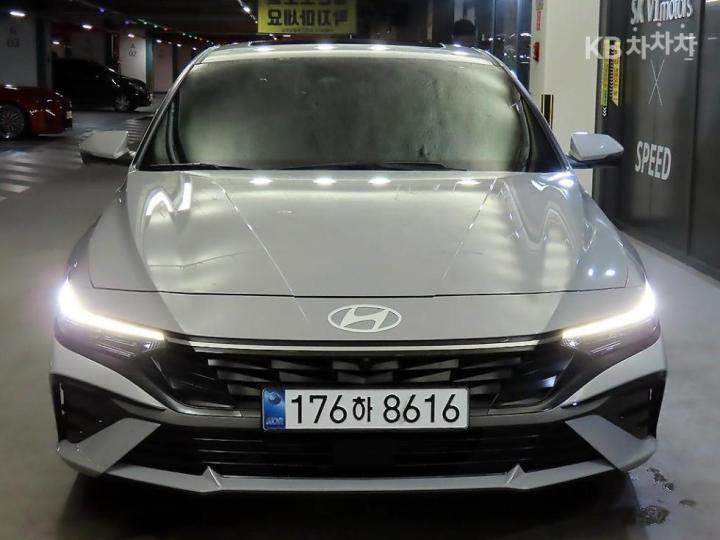 Hyundai Avante CN7 1.6 Gasoline Inspiration 3