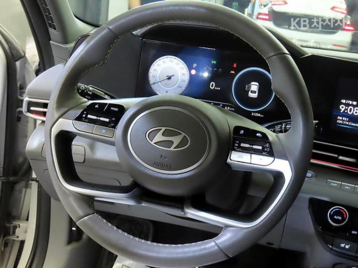 Hyundai Avante CN7 1.6 Gasoline Inspiration 9