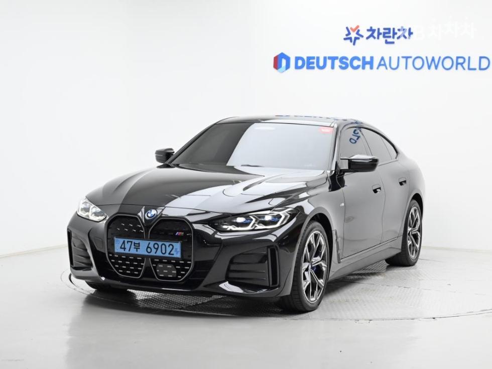 BMW i4