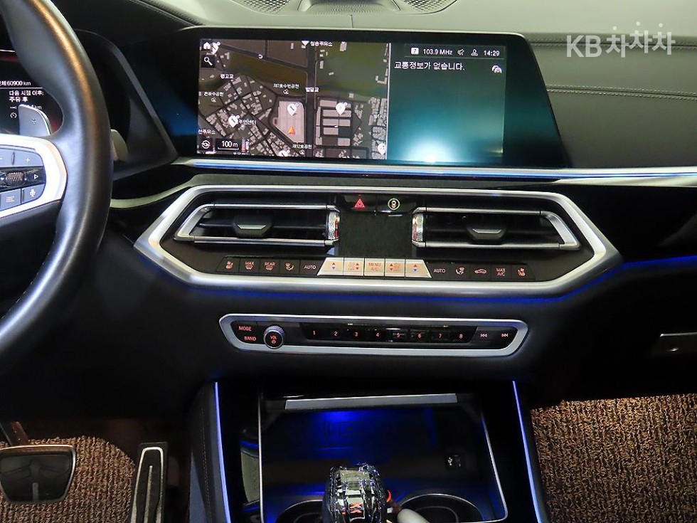BMW X5 — miniaturë 11