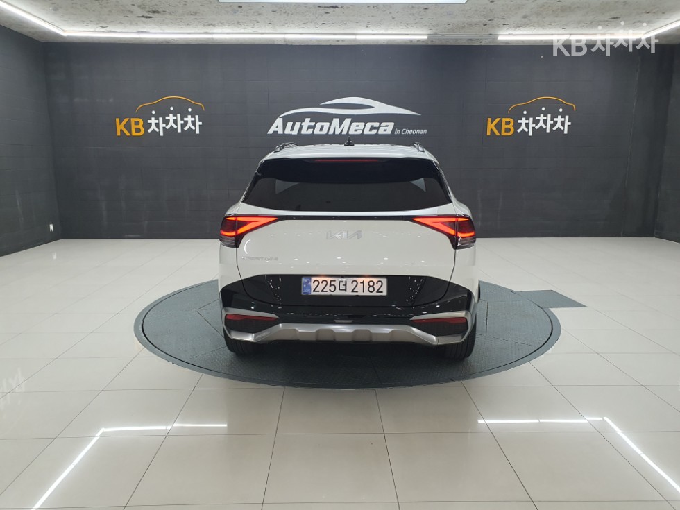 2022 - kia sportage