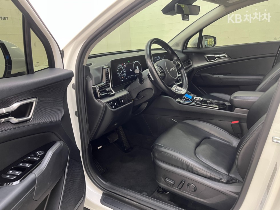 2022 - kia sportage