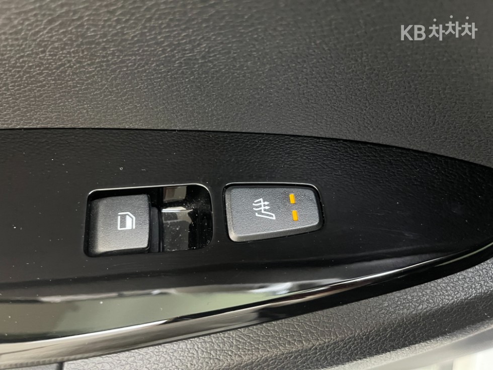 2022 - kia sportage