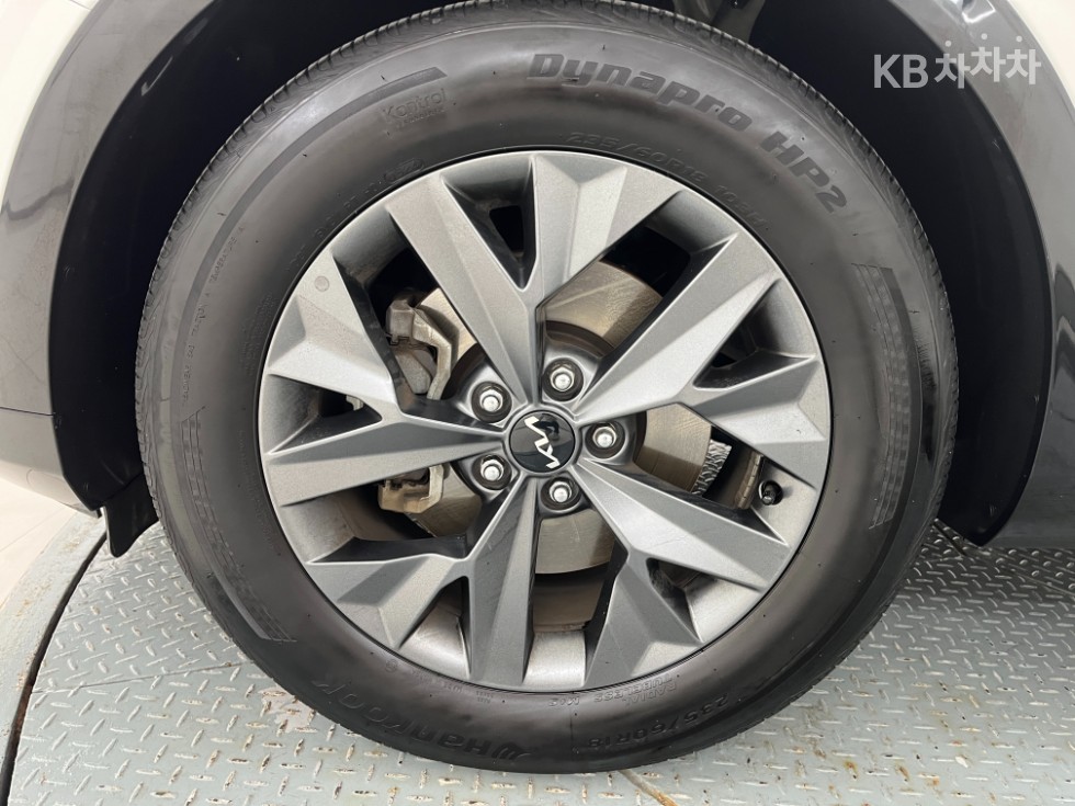 2022 - kia sportage