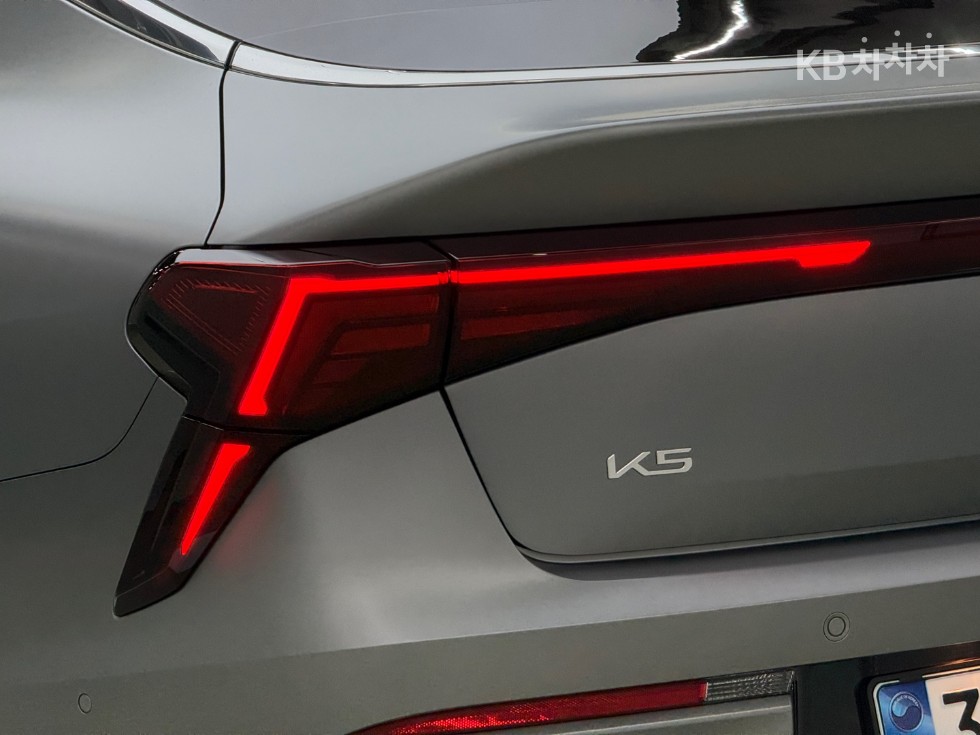 2025 - kia k5
