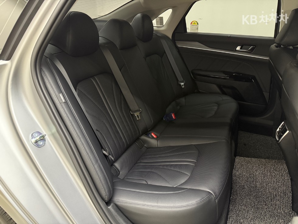 2025 - kia k5