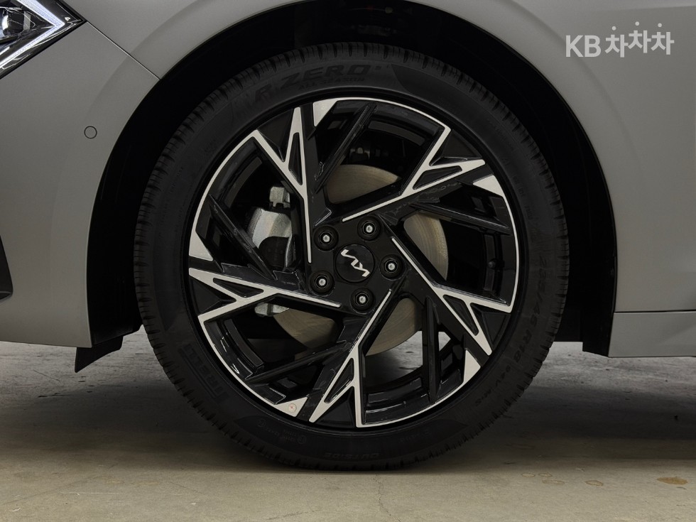 2025 - kia k5