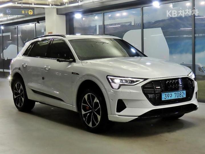 Audi e-tron 55 quattro Base Type 3