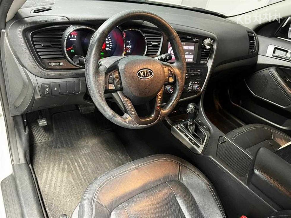 2011 - kia k5