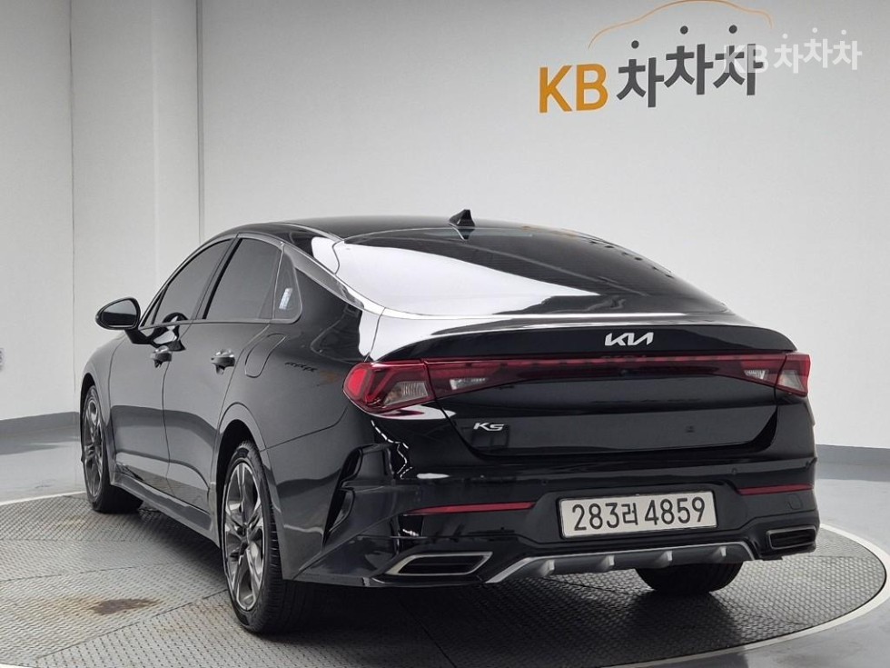 2022 - kia k5