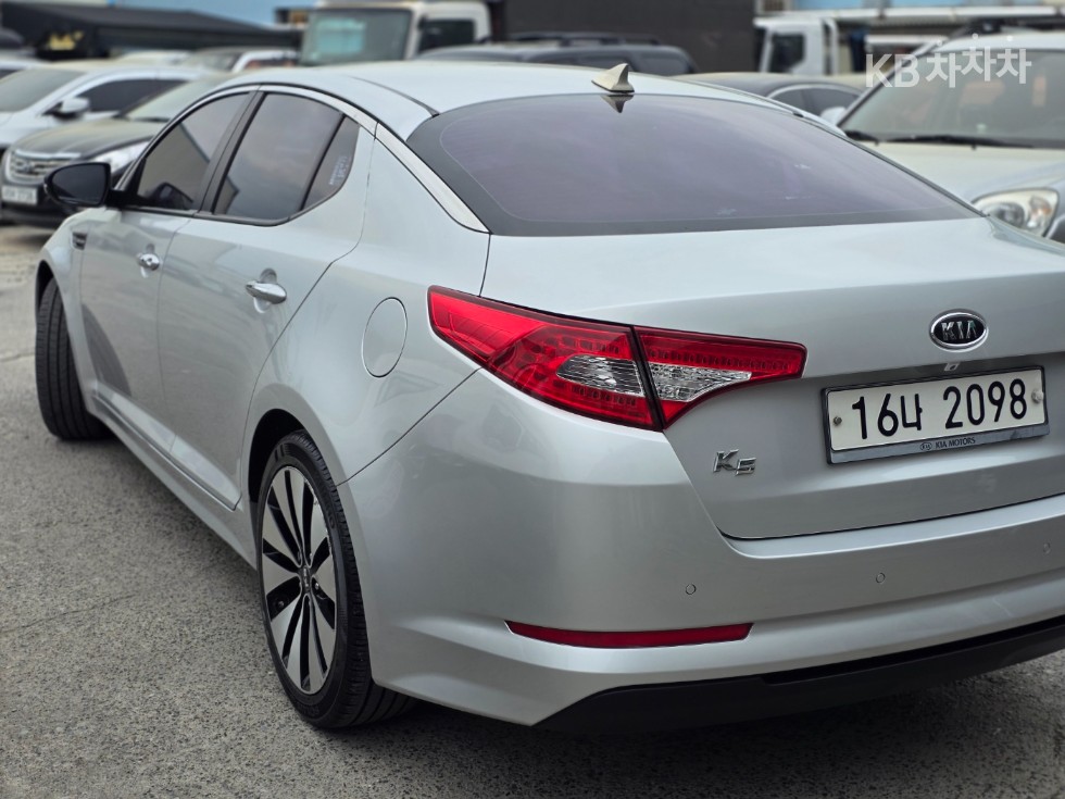 2011 - kia k5