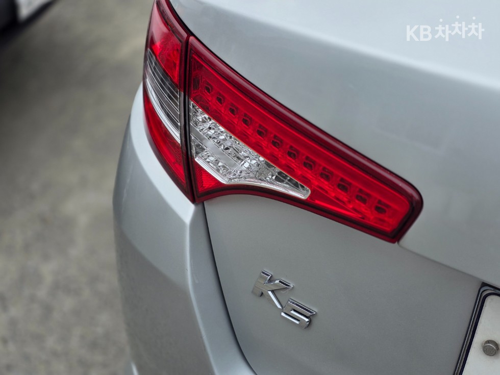 2011 - kia k5
