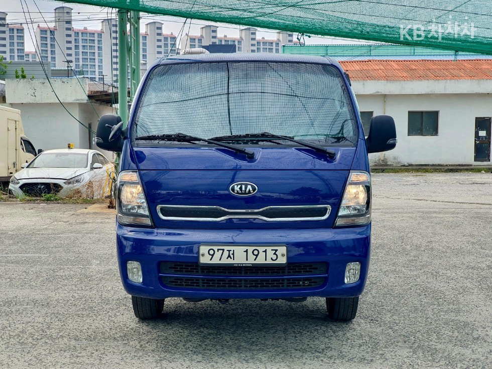 2020 - kia bongo iii